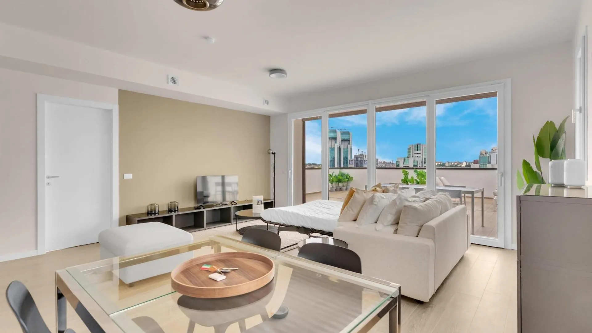 Airy Apartments With Balcony & Garage Mediolan