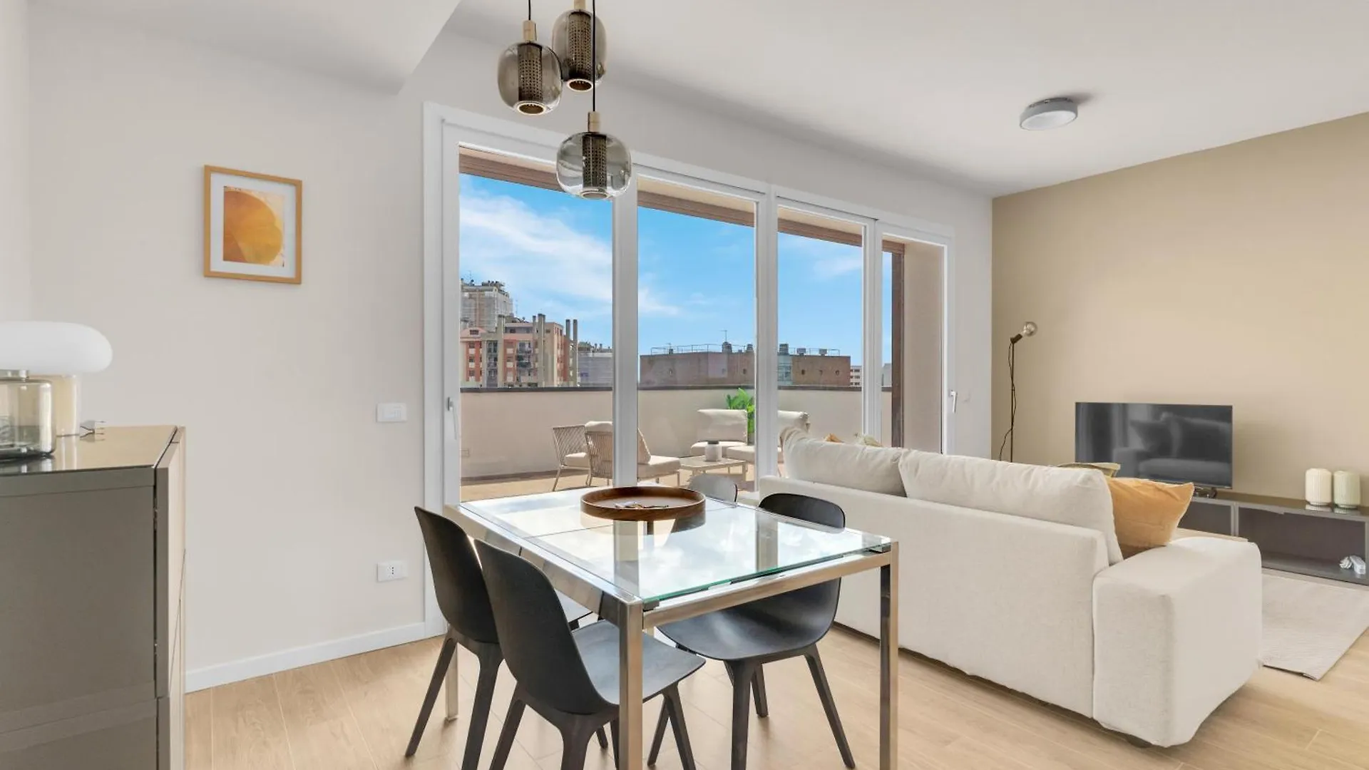 Airy Apartments With Balcony & Garage Mediolan 0*,